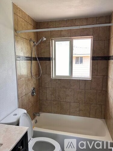 2113 28th St 2 Beds Apartment for Rent - Photo gallery 5