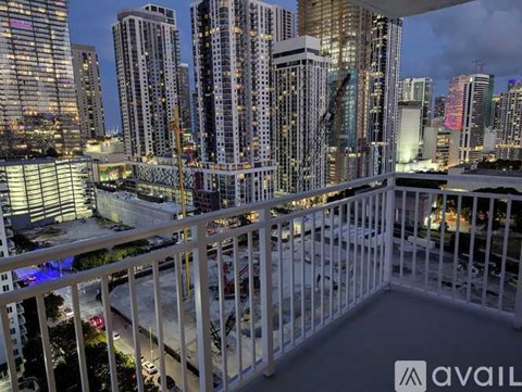 850 North Miami Avenue 2 Beds Apartment for Rent