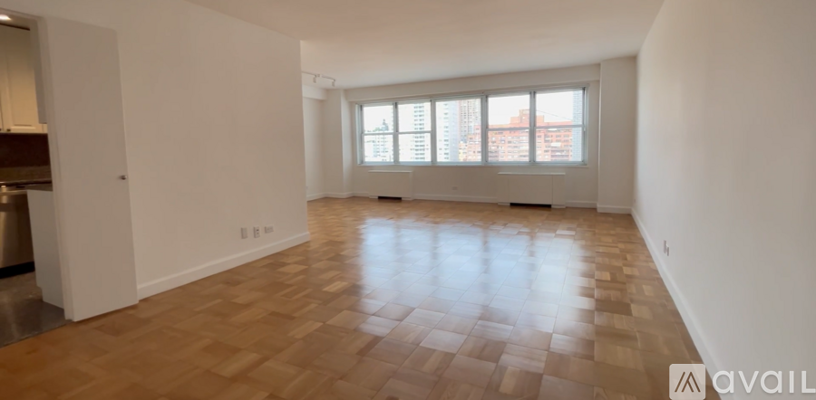 506 E 76th St 2 Beds Apartment for Rent - Photo gallery 2