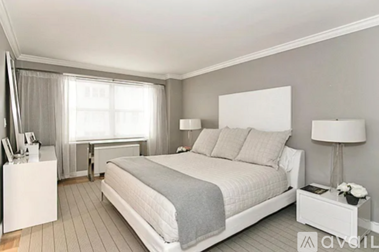 506 E 76th St 2 Beds Apartment for Rent - Photo gallery 3