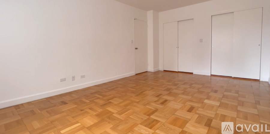 506 E 76th St 2 Beds Apartment for Rent - Photo gallery 5