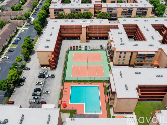 1850 West 56th Street 2 Beds Apartment for Rent - Photo gallery 3