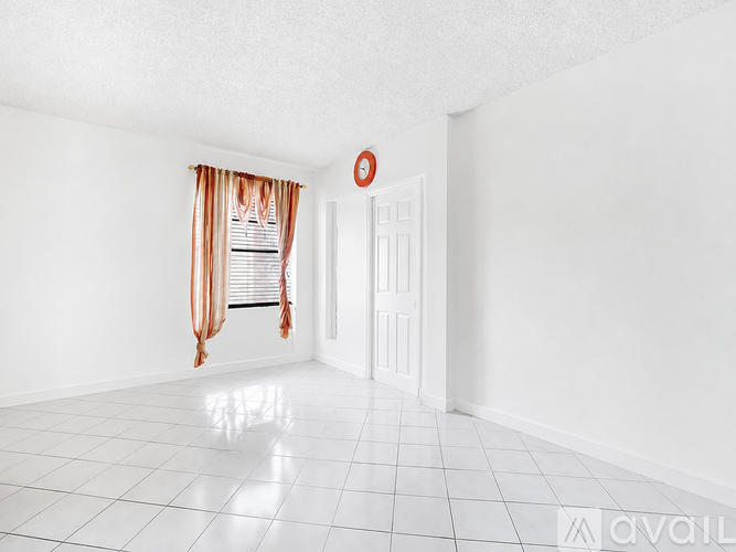 1850 West 56th Street 2 Beds Apartment for Rent - Photo gallery 5