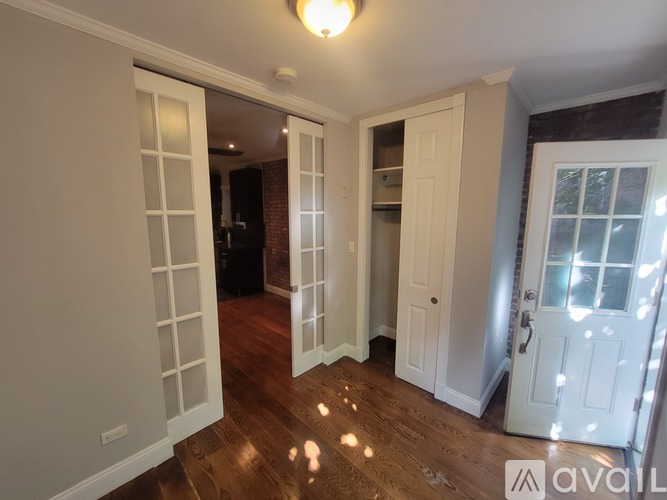436 West 52nd St 3 Beds Apartment for Rent - Photo gallery 3
