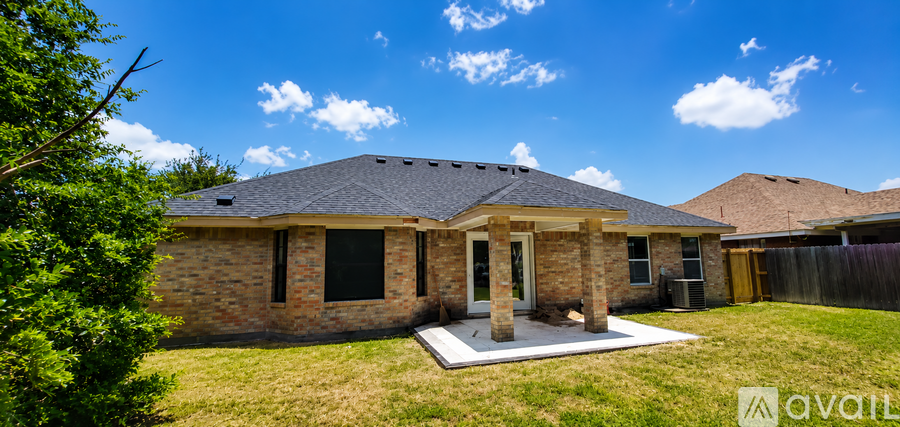 29 Old Ebony Parkway 3 Beds Single Family Home for Rent - Photo gallery 3