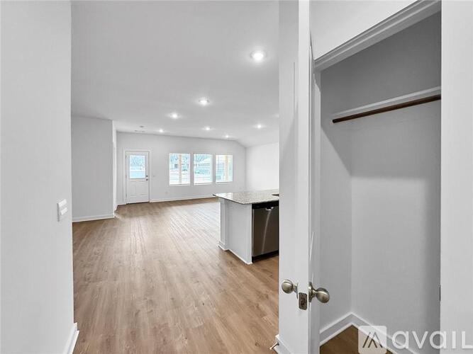 3080 Rosalee Lane 4 Beds Single Family Home for Rent - Photo gallery 3