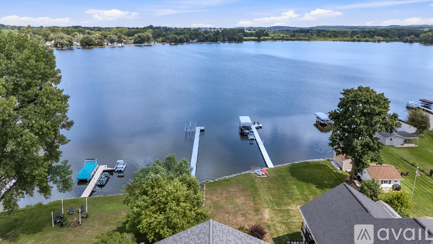 2438 Lough Lane 3 Beds Single Family Home for Rent - Photo gallery 3