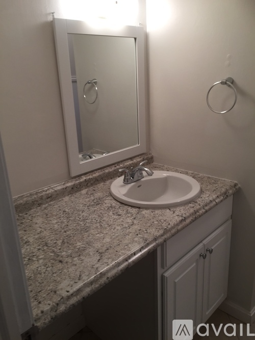 59 Anderson Road 2 Beds Townhouse for Rent - Photo gallery 5