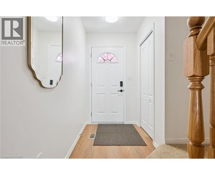 151 CLAIRFIELDS Drive Unit# 3 4 Beds Condo, Home, Townhouse for Rent - Photo gallery 3