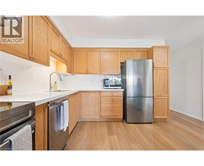 151 CLAIRFIELDS Drive Unit# 3 4 Beds Condo, Home, Townhouse for Rent - Photo gallery 5
