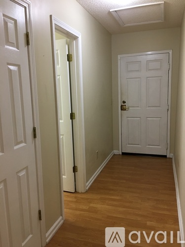119 West Carolina Avenue 3 Beds Apartment for Rent - Photo gallery 2