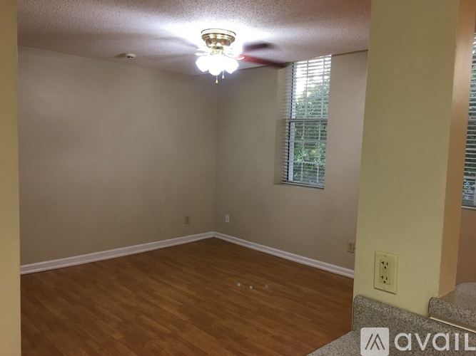 119 West Carolina Avenue 3 Beds Apartment for Rent - Photo gallery 5