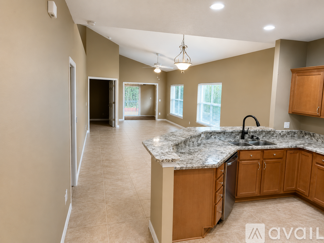 8007 Saint Andrews Way 2 Beds Single Family Home for Rent - Photo gallery 4