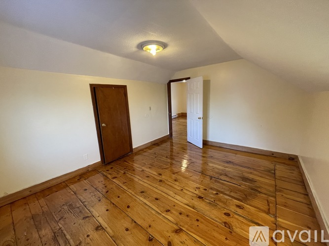 61 Mechanic St 2 Beds Apartment for Rent - Photo gallery 4