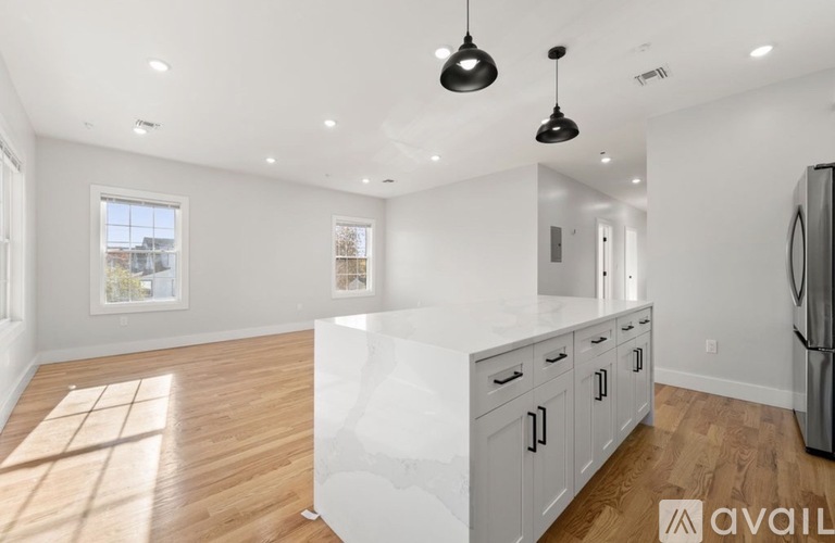 1001 Roselle Street 3 Beds Apartment for Rent - Photo gallery 5