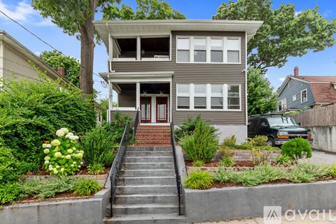 19 Auburn Street 2 Beds Apartment for Rent