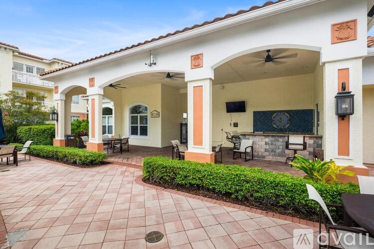 9901 Baywinds Blvd 2 Beds Condo for Rent - Photo gallery 1
