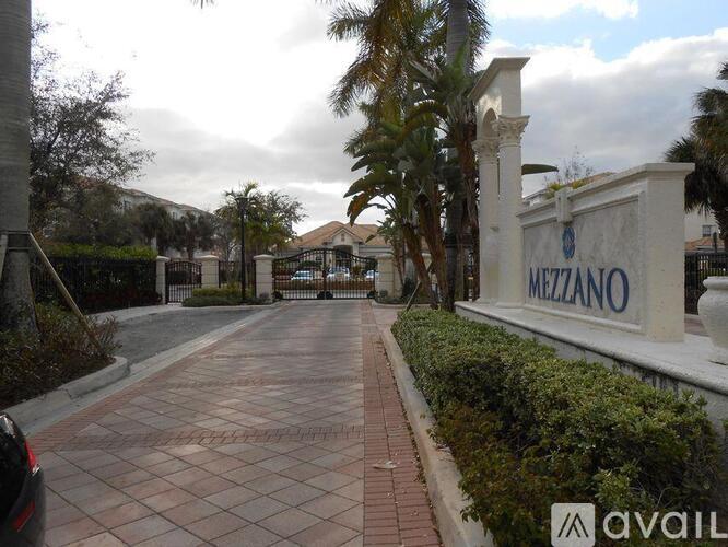 9905 Baywinds Blvd 2 Beds Condo for Rent - Photo gallery 5