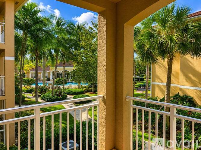 6521 Emerald Dunes Dr 2 Beds Condo for Rent - Photo gallery 1