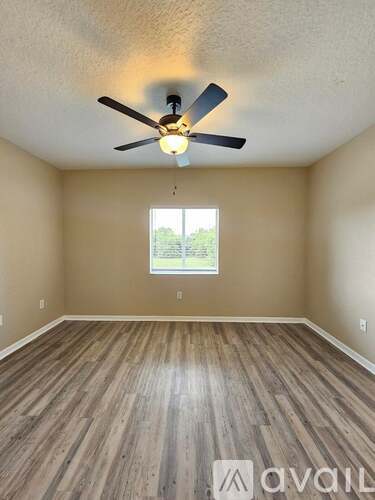 1063 Golden Lakes Blvd 3 Beds Condo for Rent - Photo gallery 3
