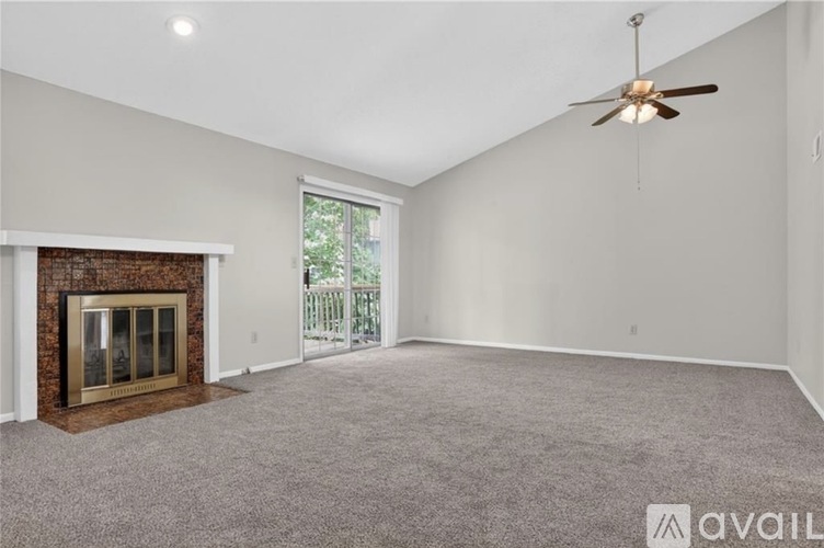 7806 N Oregon Ave 2 Beds Condo for Rent - Photo gallery 1
