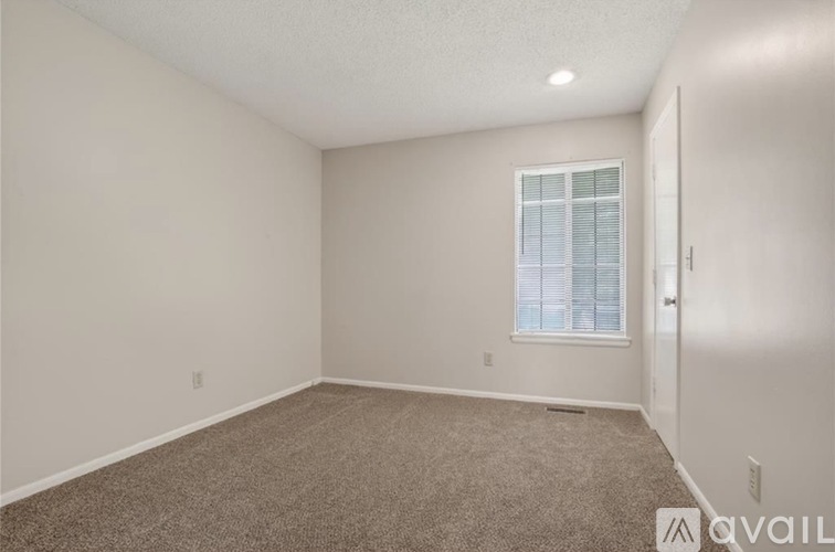7806 N Oregon Ave 2 Beds Condo for Rent - Photo gallery 3