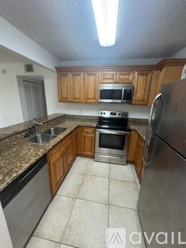1495 Lake Crystal Dr 2 Beds Condo for Rent - Photo gallery 3