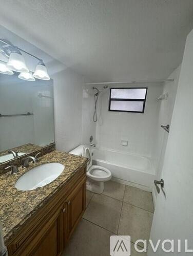 1495 Lake Crystal Dr 2 Beds Condo for Rent - Photo gallery 4