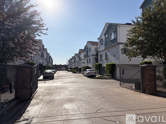 9301 Shirley Avenue 3 Beds Townhouse for Rent - Photo gallery 1