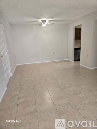 1141 Lake Victoria Dr 2 Beds Condo for Rent - Photo gallery 3