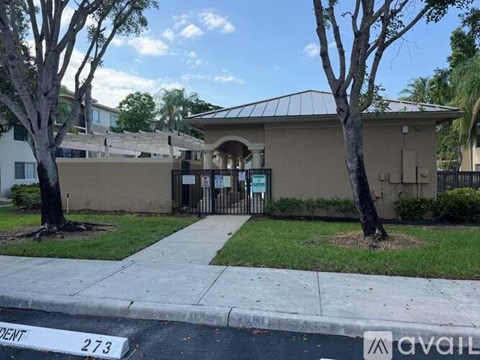 1500 Crestwood Ct S 3 Beds Apartment for Rent