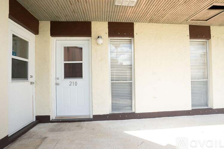 2 Greenway Village N 2 Beds Condo for Rent - Photo gallery 1