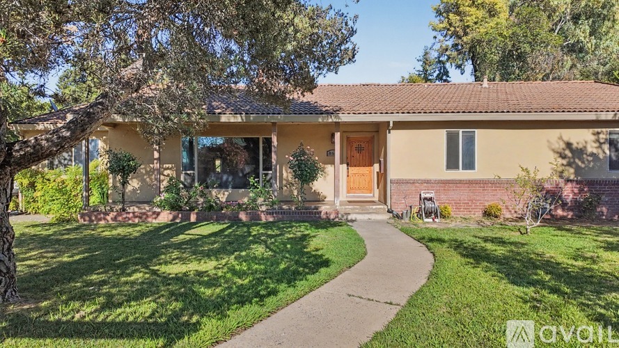 860 Watt Avenue 3 Beds Single Family Home for Rent - Photo gallery 2