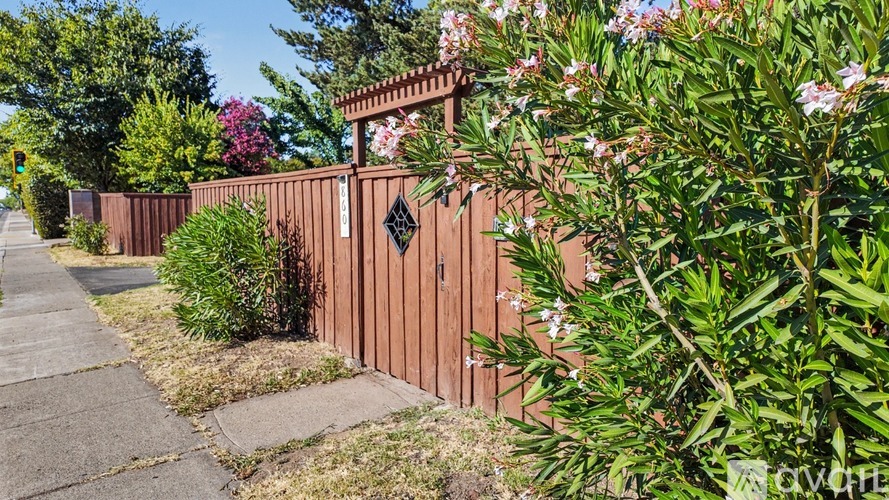 860 Watt Avenue 3 Beds Single Family Home for Rent - Photo gallery 4