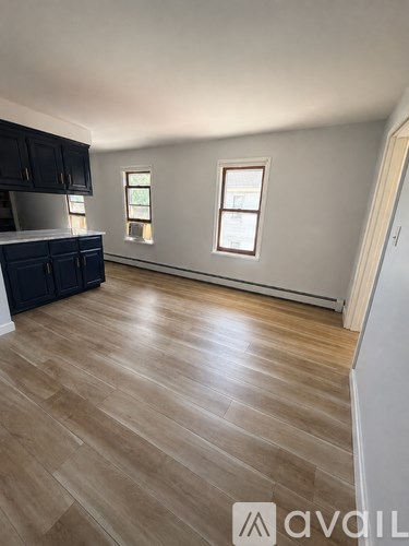 61 Bates Ave 2 Beds Apartment for Rent