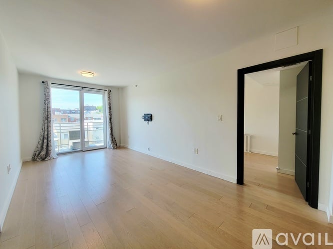 70-09 45th Ave 2 Beds Condo for Rent - Photo gallery 2