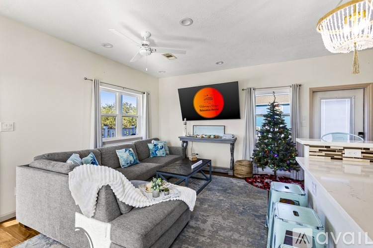 14204 Miramar Drive 3 Beds Single Family Home for Rent - Photo gallery 5