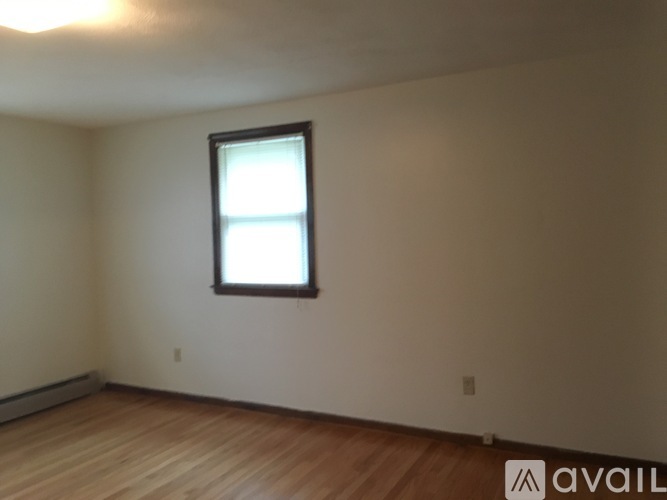 20 Collins Street 3 Beds Single Family Home for Rent - Photo gallery 2