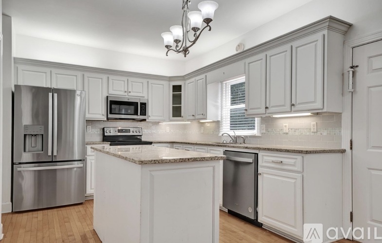 1235 13th Way 3 Beds Single Family Home for Rent - Photo gallery 3