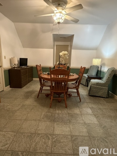 206 Kingston Drive 1 Apartment for Rent - Photo gallery 4
