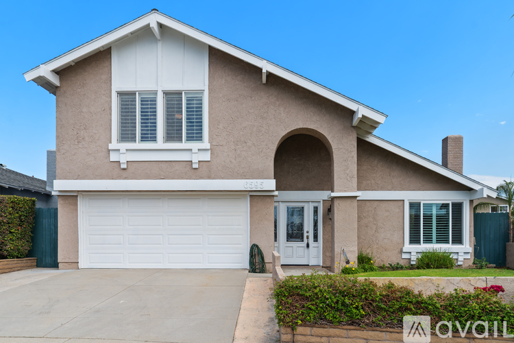 6595 Jaluit Street 5 Beds Single Family Home for Rent - Photo gallery 2