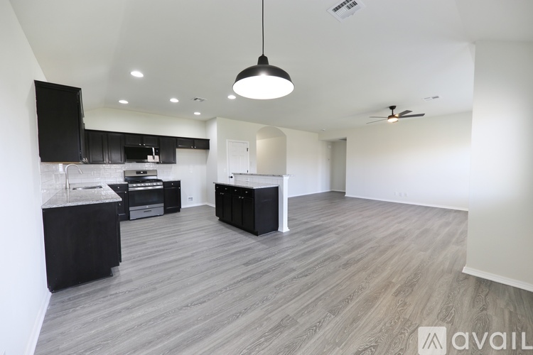 5960 East 148th Street South 4 Beds Single Family Home for Rent - Photo gallery 4