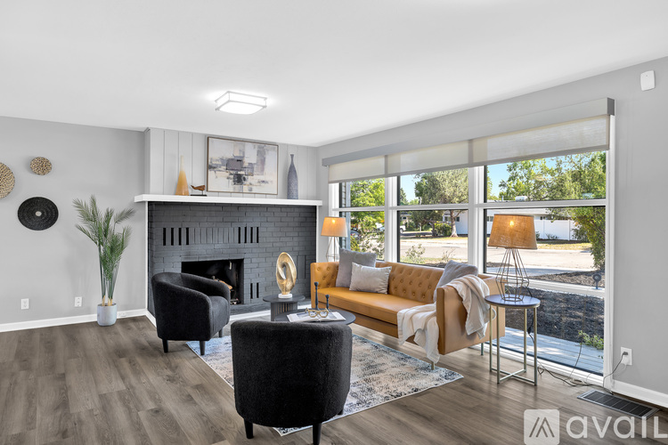 10141 West 9th Drive 3 Beds Single Family Home for Rent - Photo gallery 2