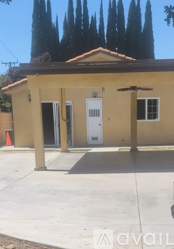 14740 Hawes St 3 Beds Single Family Home for Rent - Photo gallery 2