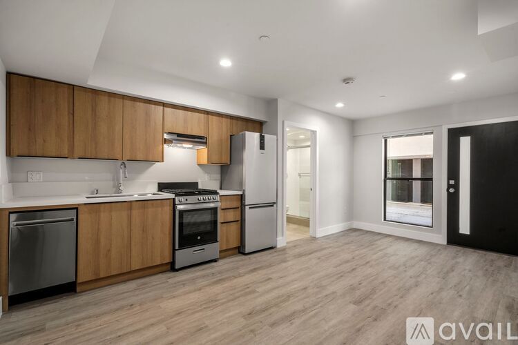 11516 Victory Blvd Studio Apartment for Rent - Photo gallery 4