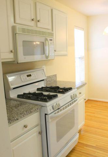 402 Silverbell Terrace Northeast 3 Beds Condo, Townhouse for Rent - Photo gallery 2