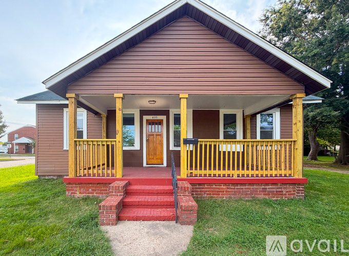 400 North 3rd Avenue 3 Beds Single Family Home for Rent - Photo gallery 1