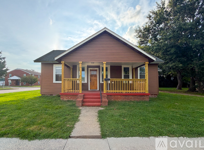 400 North 3rd Avenue 3 Beds Single Family Home for Rent - Photo gallery 2