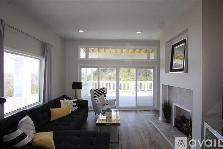 2403 Glen Mawr St 4 Beds Single Family Home for Rent - Photo gallery 3