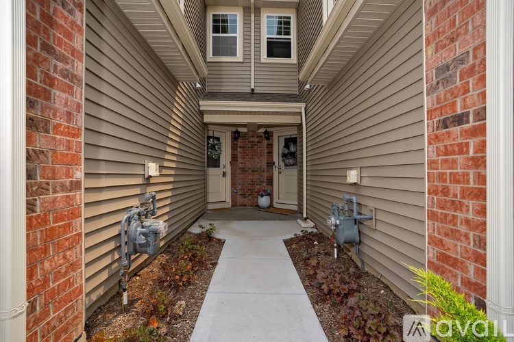 Amber Dr 3 Beds Townhouse for Rent - Photo gallery 2